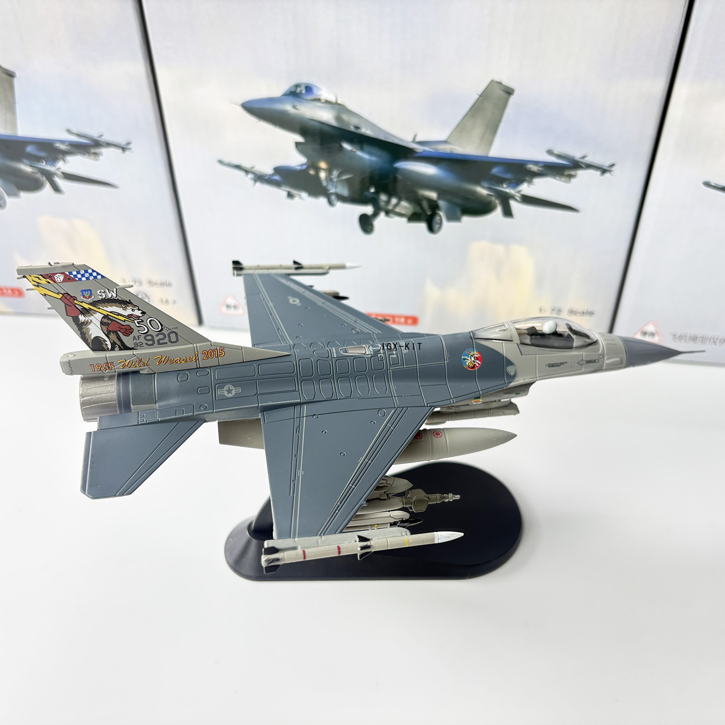 Modelo de Avião Militar em Esc - Model Kit Planes avaliação e preço