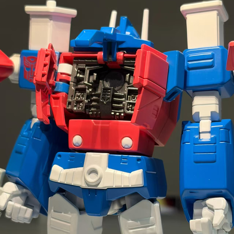 Novos Brinquedos Transformers  - Model Kit Optimus avaliação e preço